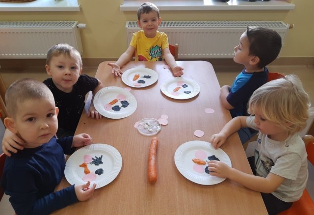 FERIE ZIMOWE 2019 ZABAWY ZE SZTUCZNYM SNIEGEM